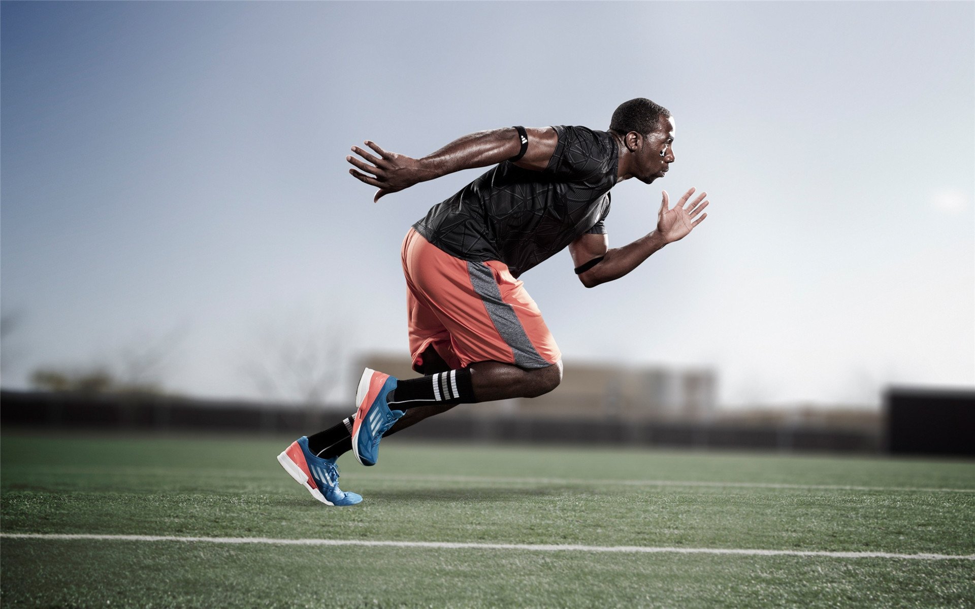 COD国际邀请赛激战正酣，枪战策略考验战队默契，cod官方比赛